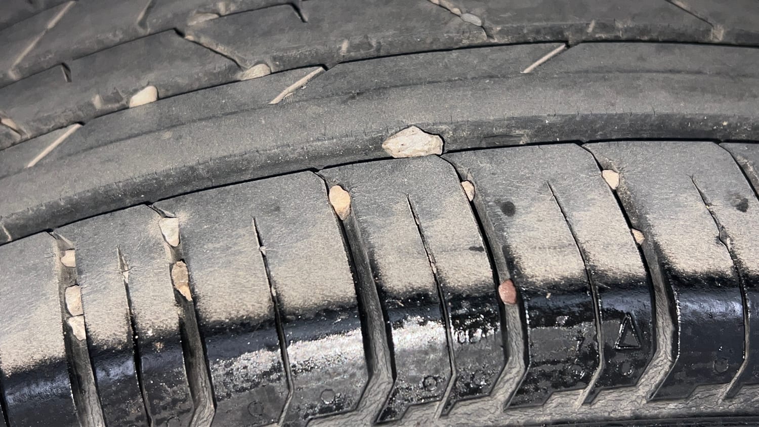 Used 2020 Hyundai Elite i20 Sportz Plus 1.2 Petrol Manual tyres RIGHT REAR TYRE TREAD VIEW