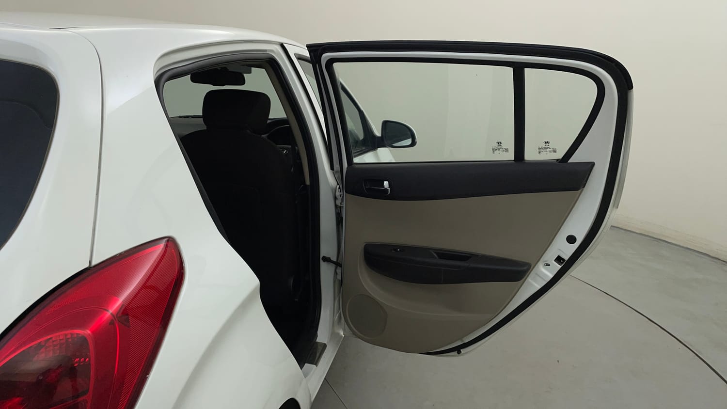Used 2012 Hyundai i20 Sportz 1.2 Petrol Manual interior RIGHT REAR DOOR OPEN VIEW
