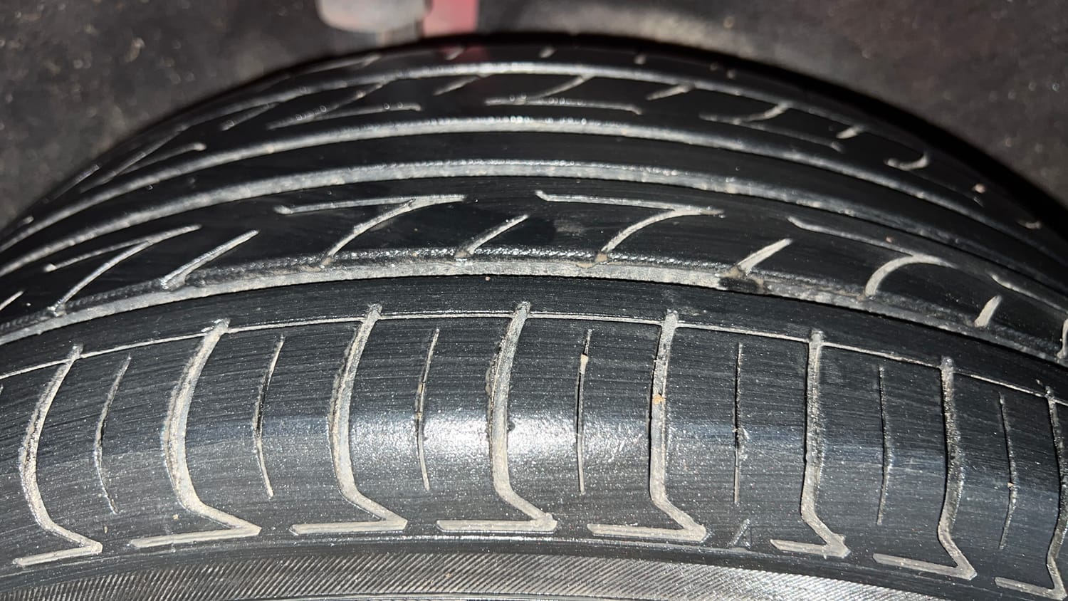 Used 2018 Ford EcoSport Titanium 1.5L TDCi Diesel Manual tyres RIGHT REAR TYRE TREAD VIEW