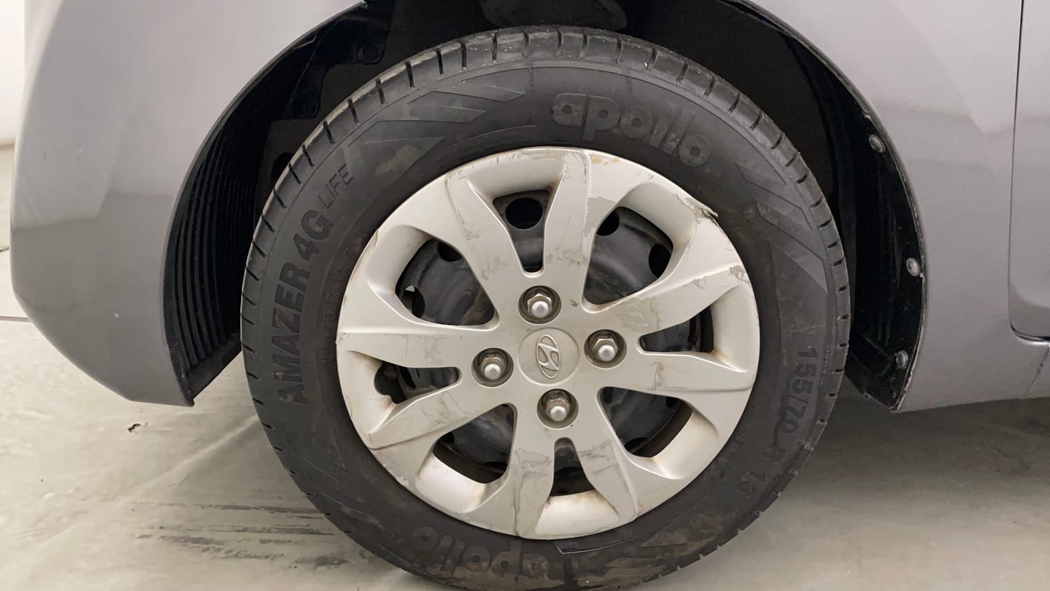 Used 2016 Hyundai Eon Magna + Petrol Manual tyres LEFT FRONT TYRE RIM VIEW