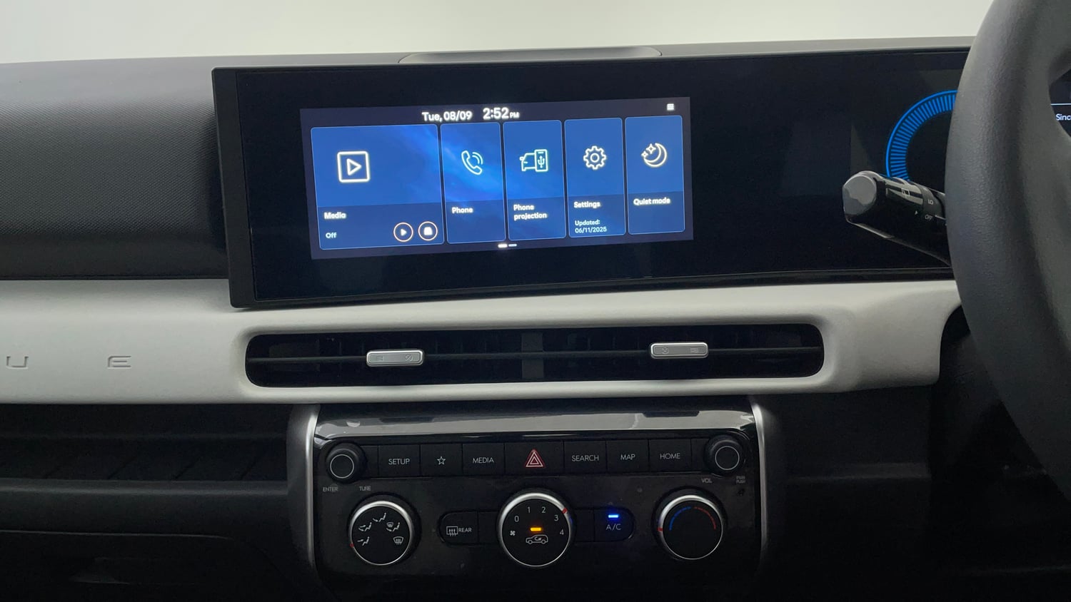 Used 2026 Hyundai Venue 1.2 Kappa Petrol MT HX 5+ Petrol Manual interior MUSIC SYSTEM & AC CONTROL VIEW