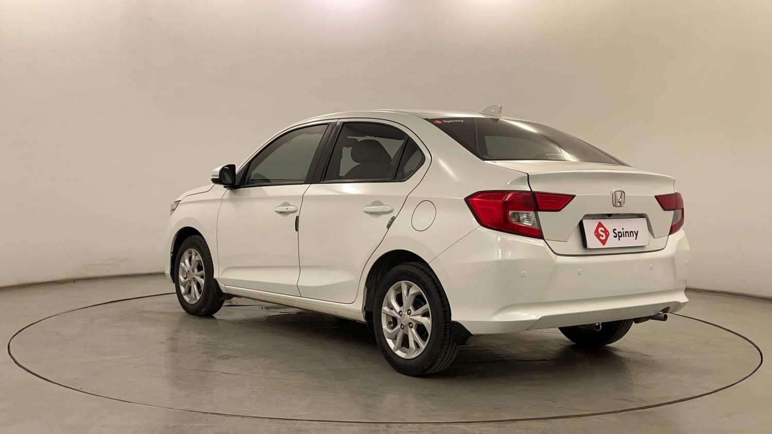 Used 2018 Honda Amaze 1.2 VX MT Petrol Petrol Manual exterior LEFT REAR CORNER VIEW