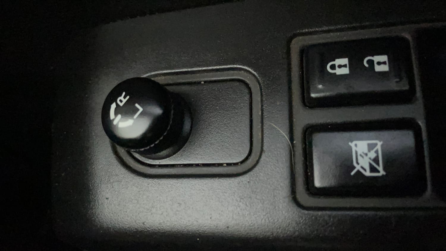 Used 2019 Maruti Suzuki Wagon R VXi 1.2 Petrol Manual top_features Adjustable ORVM