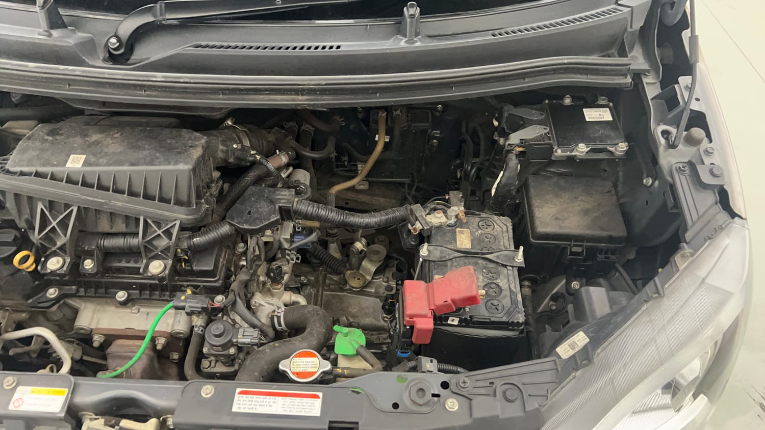 Used 2022 Maruti Suzuki Wagon R VXI 1.0 Petrol Manual engine ENGINE LEFT SIDE VIEW