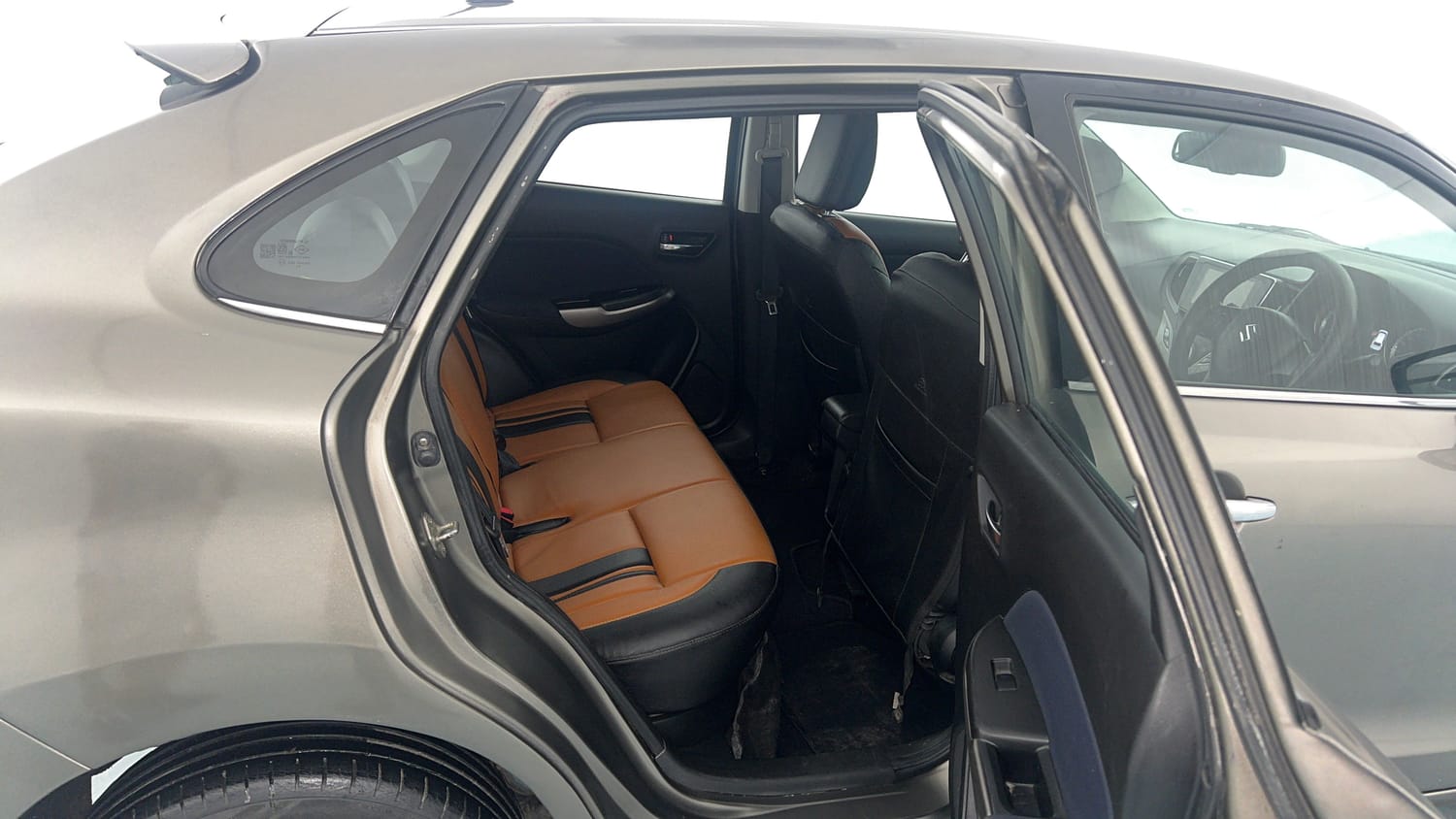 Used 2020 Maruti Suzuki Baleno Zeta Petrol Manual interior RIGHT SIDE REAR DOOR CABIN VIEW