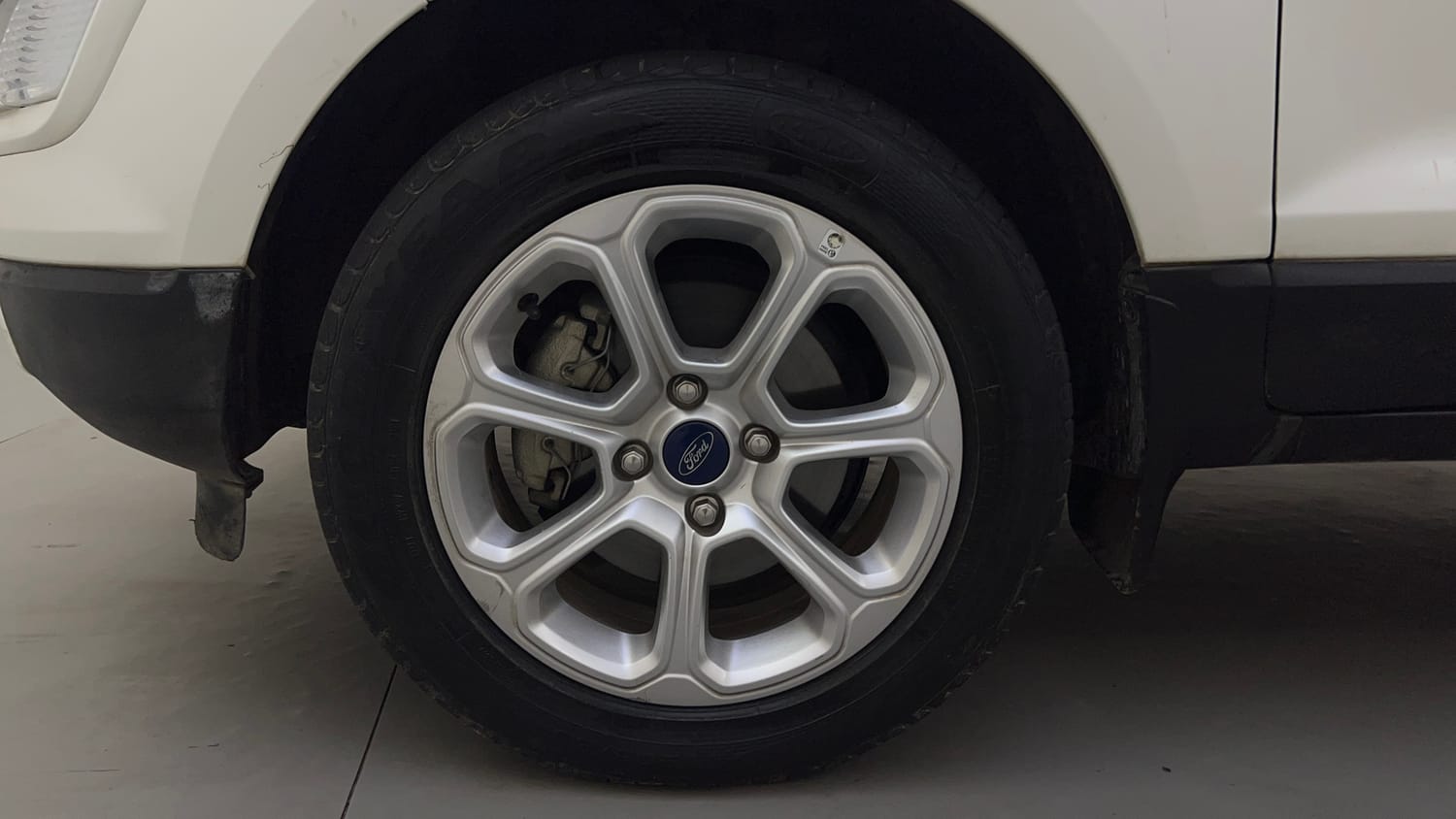 Used 2021 Ford EcoSport Titanium Plus 1.5L Ti-VCT AT Petrol Automatic tyres LEFT FRONT TYRE RIM VIEW