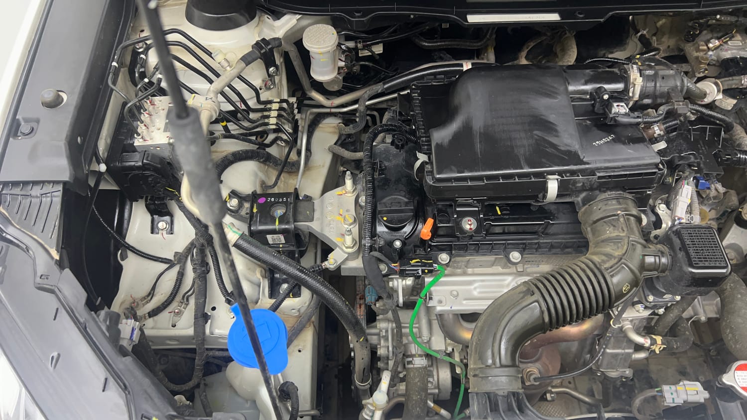 Used 2025 Maruti Suzuki Grand Vitara Delta CNG Cng Manual engine ENGINE RIGHT SIDE VIEW