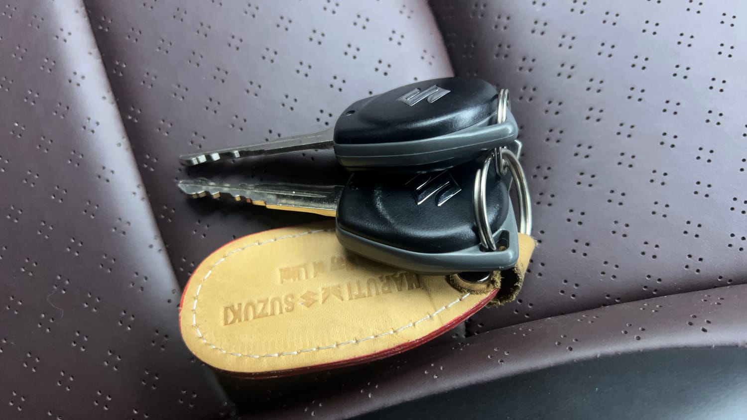 Used 2025 Maruti Suzuki Fronx Sigma 1.2L MT Petrol Manual extra CAR KEY VIEW