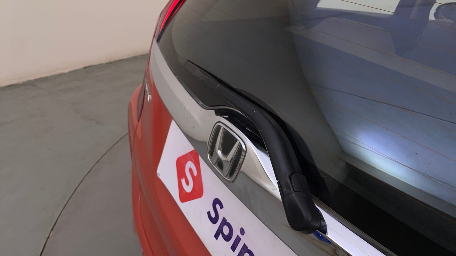 Used 2016 Honda Jazz V AT Petrol Petrol Automatic top_features Rear wiper