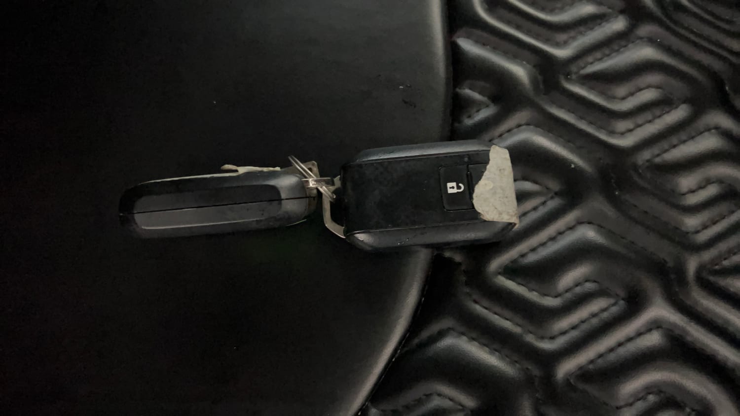 Used 2023 Maruti Suzuki Baleno Zeta MT CNG Cng Manual extra CAR KEY VIEW