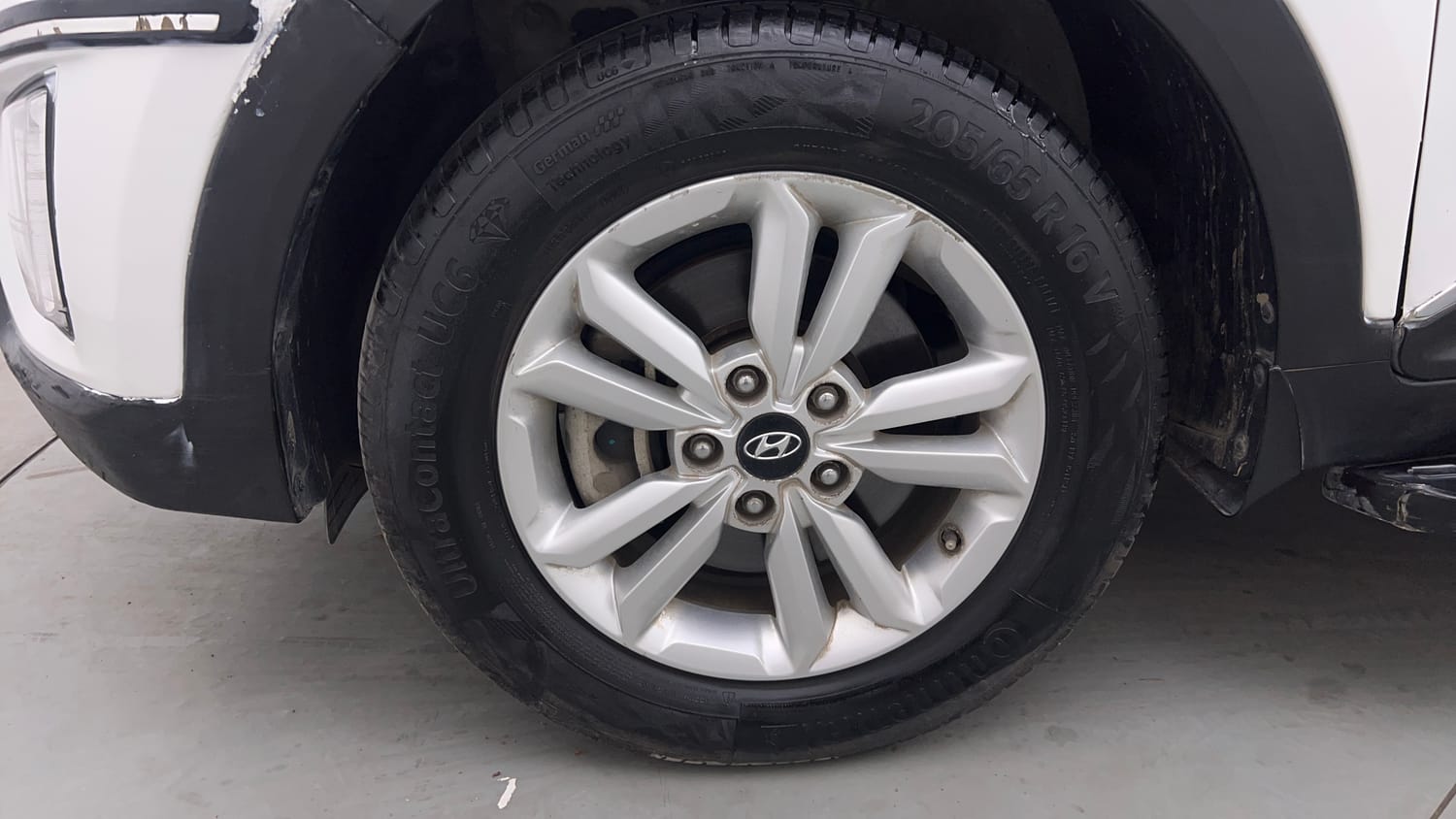 Used 2017 Hyundai Creta 1.6 SX Plus Petrol Petrol Manual tyres LEFT FRONT TYRE RIM VIEW