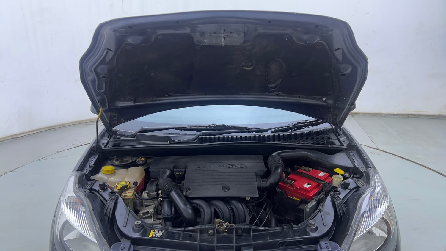 Used 2011 Ford Figo Duratec Petrol Titanium 1.2 Petrol Manual engine ENGINE & BONNET OPEN FRONT VIEW