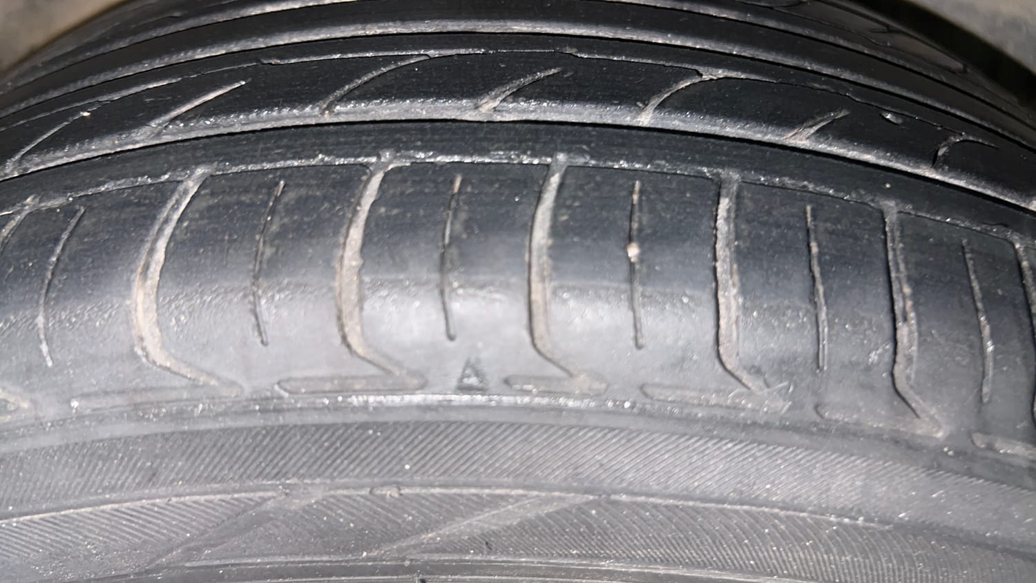 Used 2013 Toyota Etios G Petrol Manual tyres RIGHT REAR TYRE TREAD VIEW