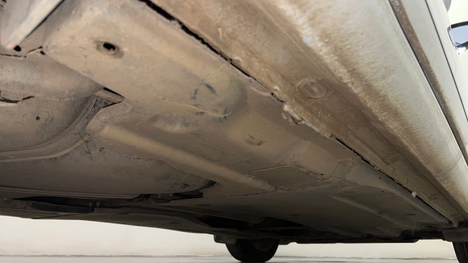 Used 2020 Skoda Superb L&K AT Petrol Automatic extra REAR RIGHT UNDERBODY VIEW