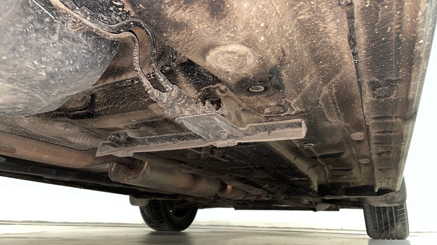 Used 2023 Skoda Slavia Style 1.5L TSI DSG Petrol Automatic extra REAR RIGHT UNDERBODY VIEW