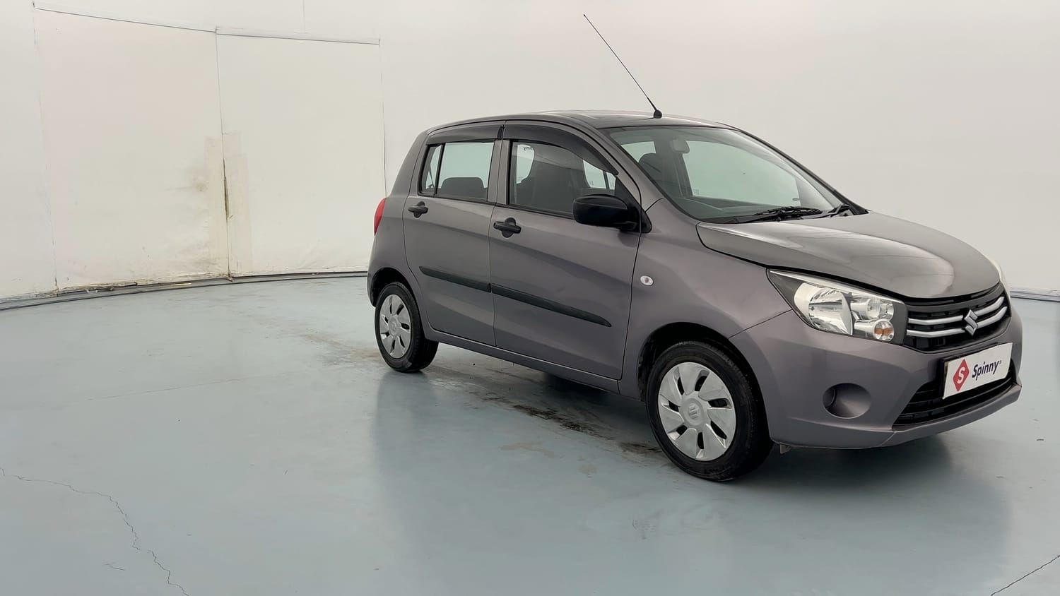 Used 2016 Maruti Suzuki Celerio VXi Petrol Manual exterior RIGHT FRONT CORNER VIEW