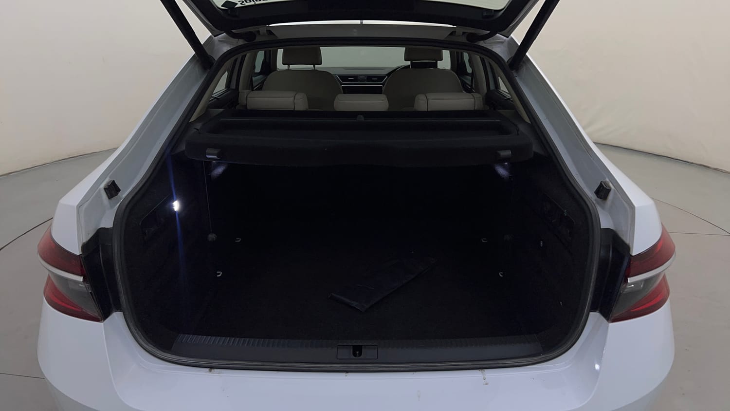 Used 2020 Skoda Superb L&K AT Petrol Automatic interior DICKY INSIDE VIEW