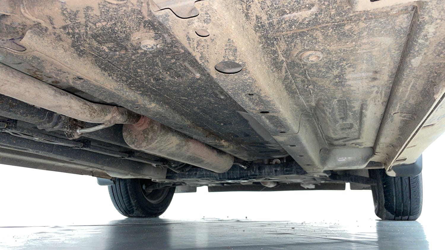 Used 2025 Tata Punch Adventure Sunroof AMT Petrol Automatic extra REAR RIGHT UNDERBODY VIEW