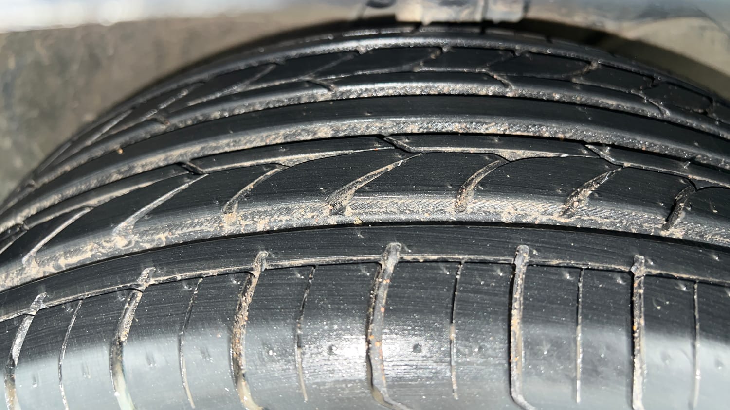 Used 2023 Maruti Suzuki Baleno Zeta MT CNG Cng Manual tyres RIGHT FRONT TYRE TREAD VIEW