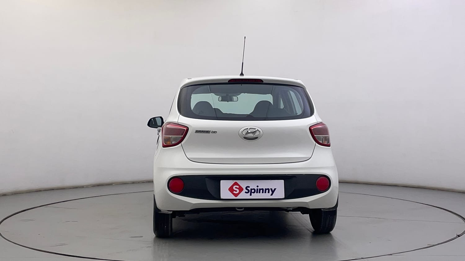 Used 2018 Hyundai Grand i10 Magna 1.2 Kappa VTVT Petrol Manual exterior BACK VIEW