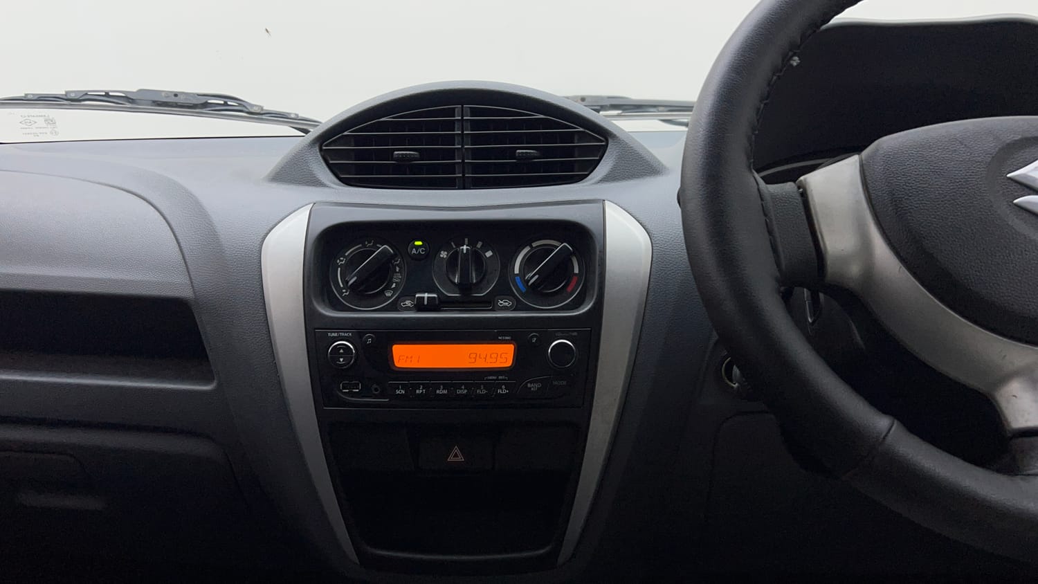 Used 2016 Maruti Suzuki Alto 800 VXi Petrol Manual interior MUSIC SYSTEM & AC CONTROL VIEW