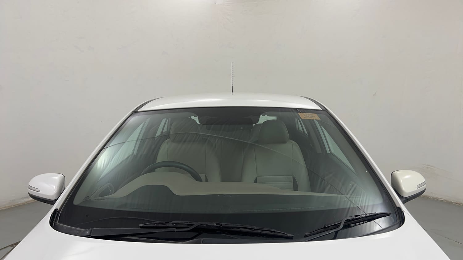 Used 2016 Hyundai Elite i20 Sportz 1.2 Petrol Manual exterior FRONT WINDSHIELD VIEW