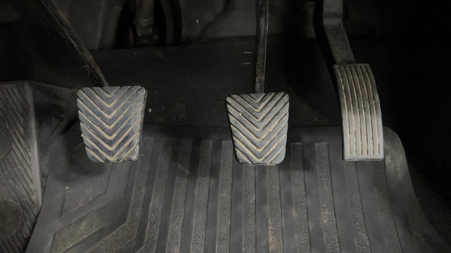 Used 2015 Hyundai Elite i20 Sportz 1.2 Petrol Manual interior PEDALS VIEW