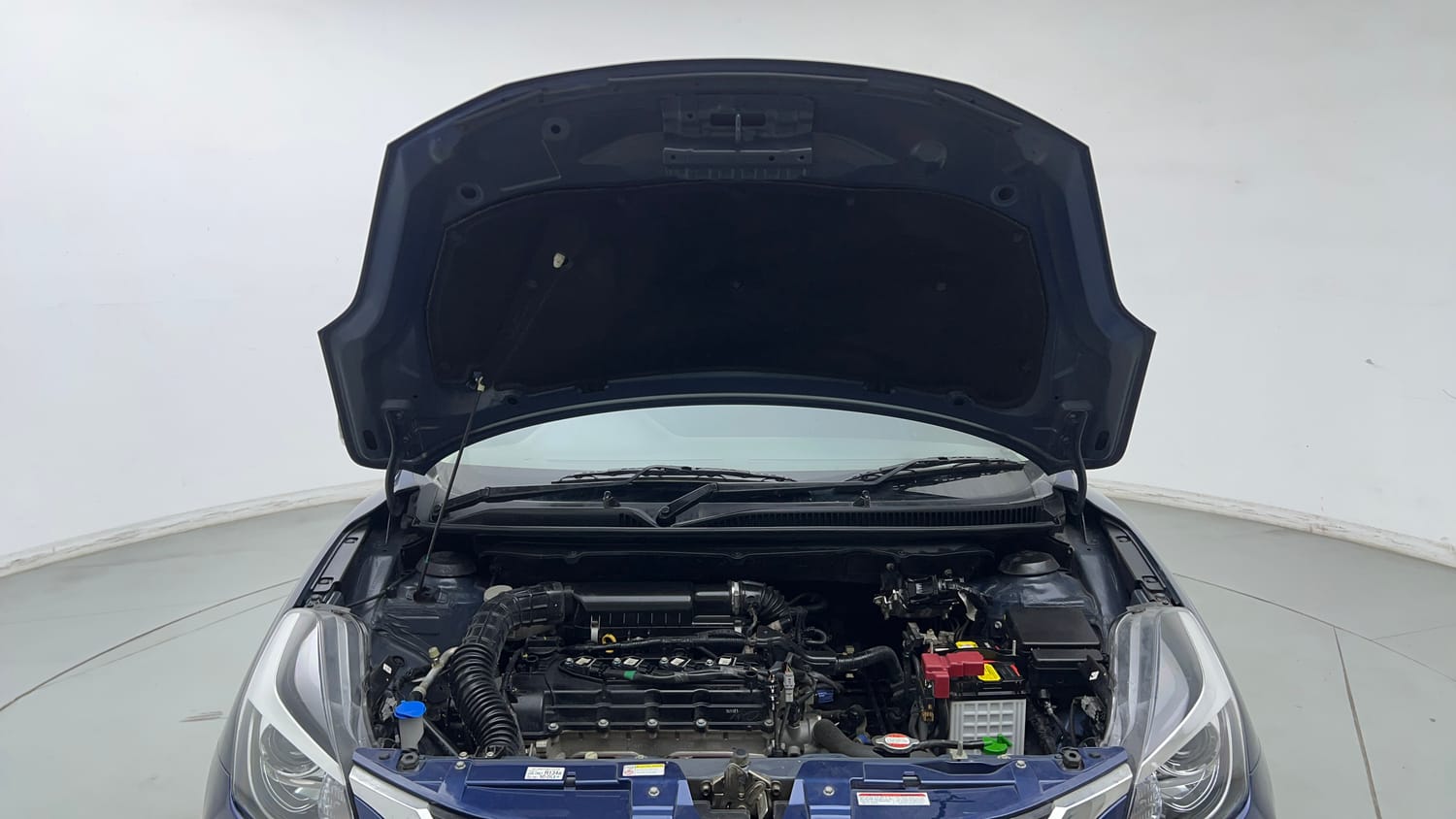 Used 2022 Maruti Suzuki Baleno Delta Petrol Manual engine ENGINE & BONNET OPEN FRONT VIEW