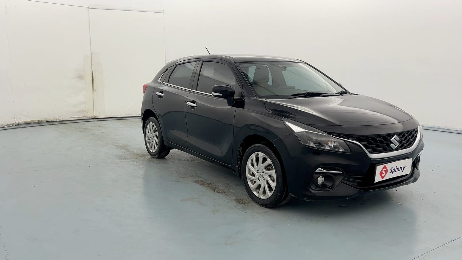 Used 2023 Maruti Suzuki Baleno Zeta MT CNG Cng Manual exterior RIGHT FRONT CORNER VIEW