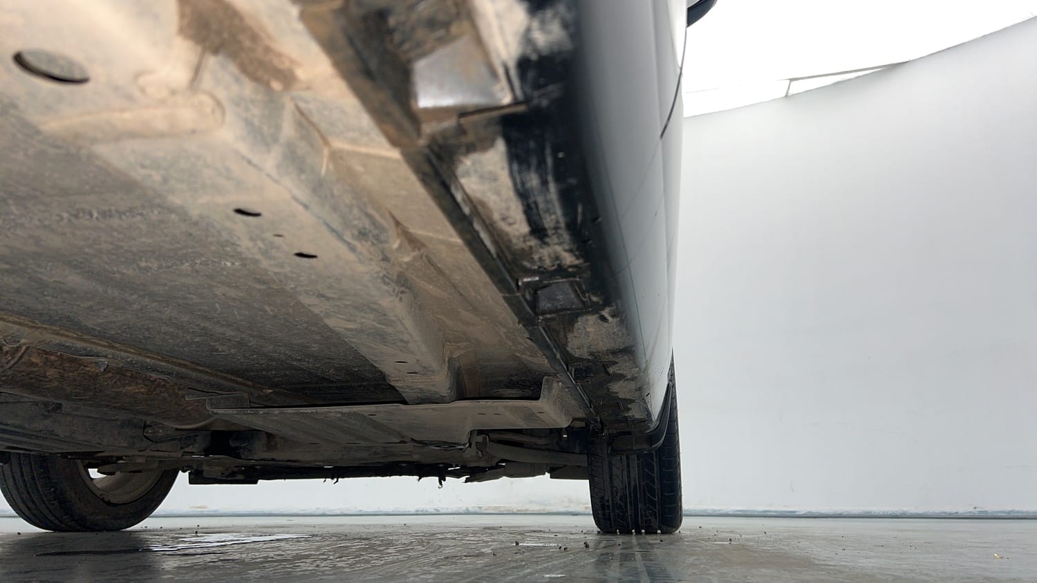 Used 2023 Maruti Suzuki Baleno Zeta MT CNG Cng Manual extra REAR RIGHT UNDERBODY VIEW