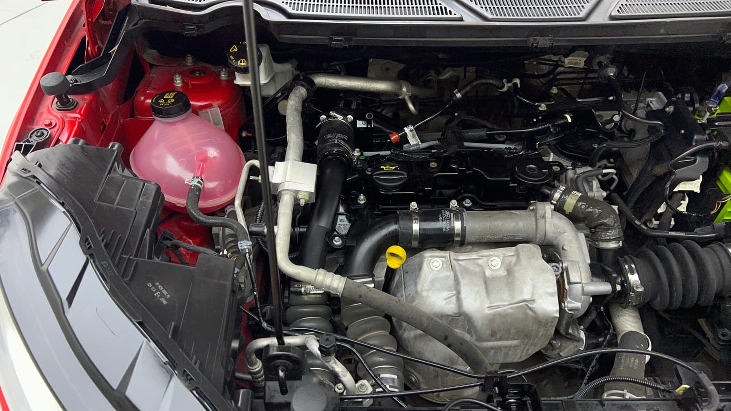 Used 2018 Ford EcoSport Titanium 1.5L TDCi Diesel Manual engine ENGINE RIGHT SIDE VIEW