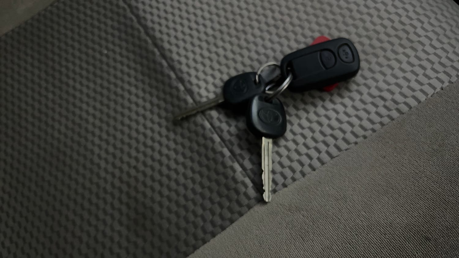 Used 2013 Toyota Etios G Petrol Manual extra CAR KEY VIEW