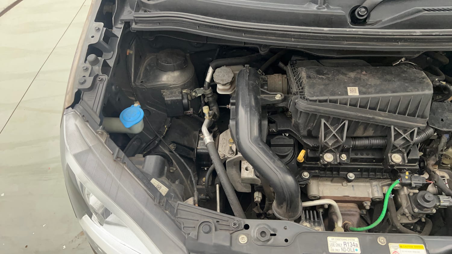 Used 2022 Maruti Suzuki Wagon R VXI 1.0 Petrol Manual engine ENGINE RIGHT SIDE VIEW