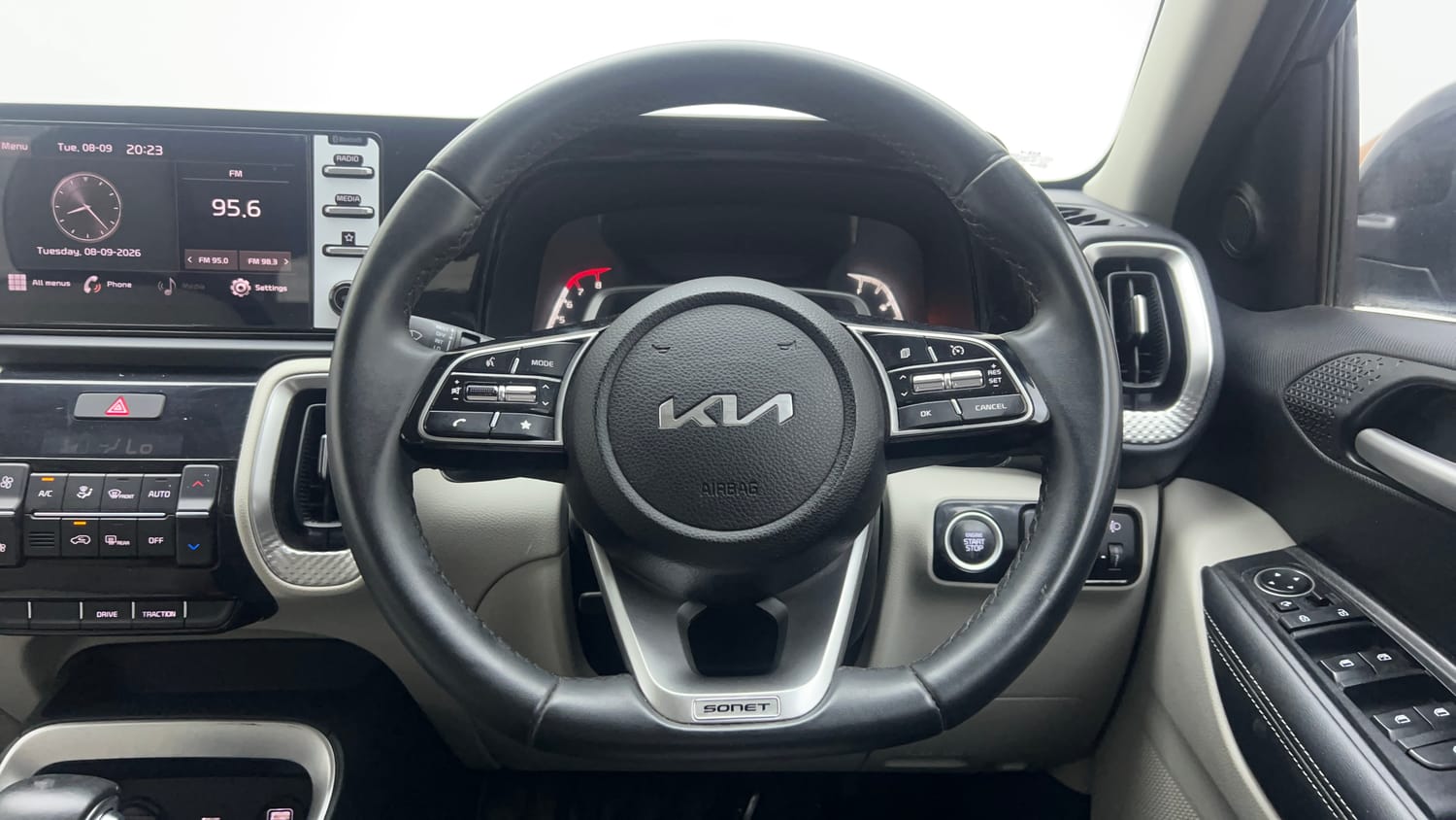 Used 2023 Kia Sonet HTX 1.0 DCT Petrol Automatic interior STEERING VIEW