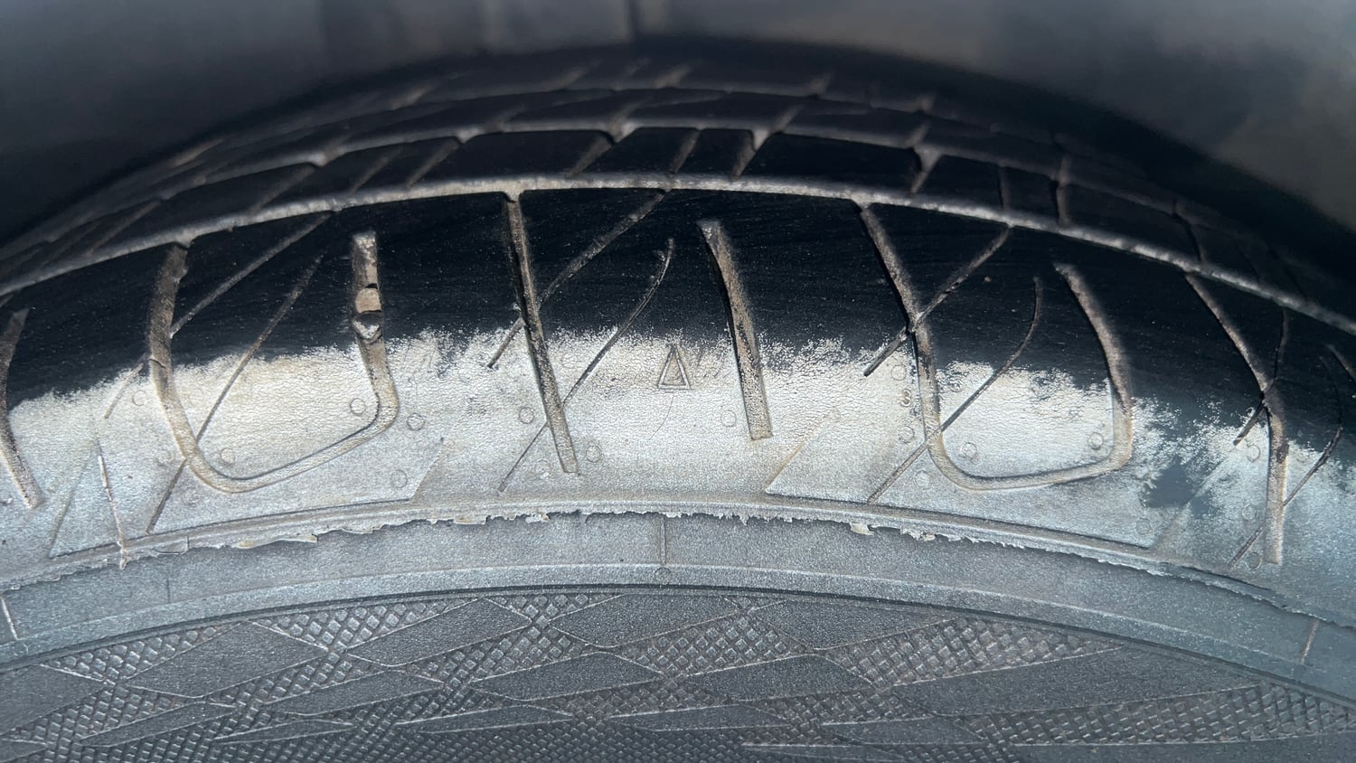 Used 2018 Ford EcoSport Titanium 1.5L TDCi Diesel Manual tyres RIGHT FRONT TYRE TREAD VIEW