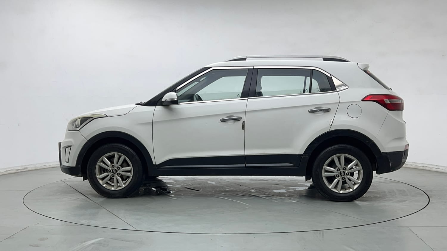 Used 2015 Hyundai Creta 1.6 SX Plus Petrol Petrol Manual exterior LEFT SIDE VIEW