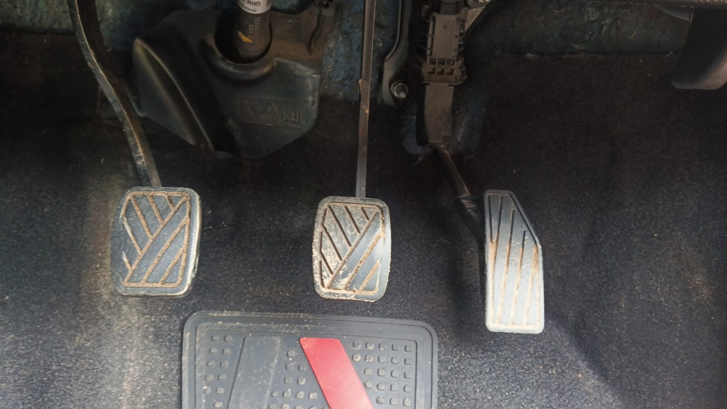 Used 2021 Maruti Suzuki Swift ZXi Plus Petrol Manual interior PEDALS VIEW