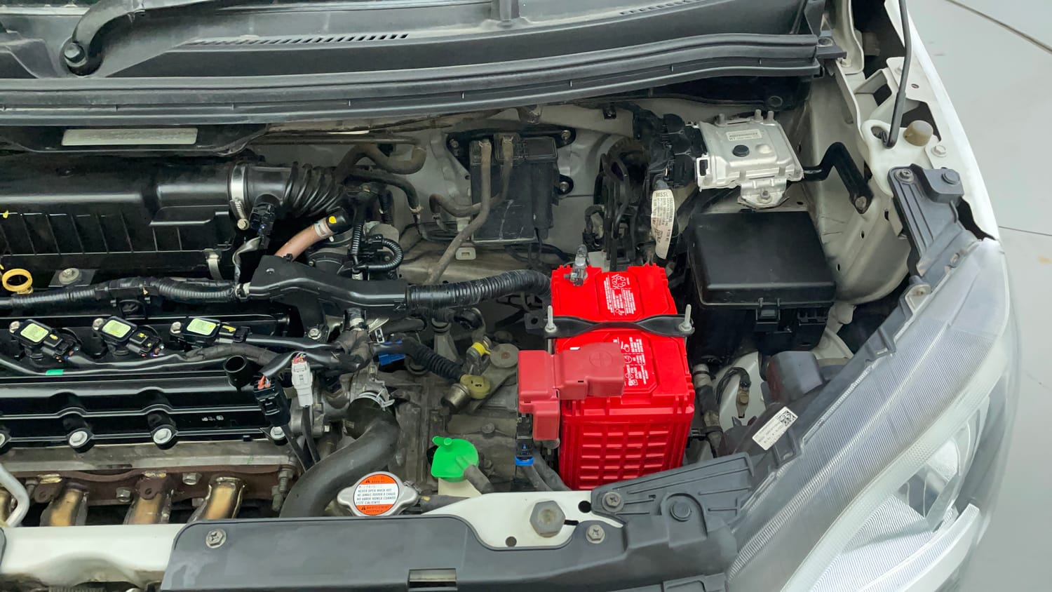 Used 2019 Maruti Suzuki Wagon R VXi 1.2 Petrol Manual engine ENGINE LEFT SIDE VIEW