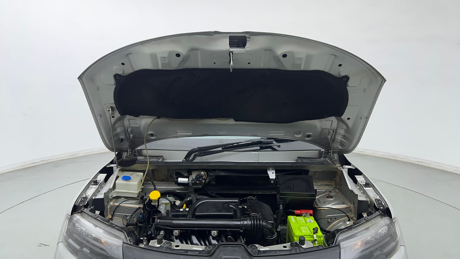 Used 2021 Renault Kwid RXT 1.0 (O) Petrol Manual engine ENGINE & BONNET OPEN FRONT VIEW
