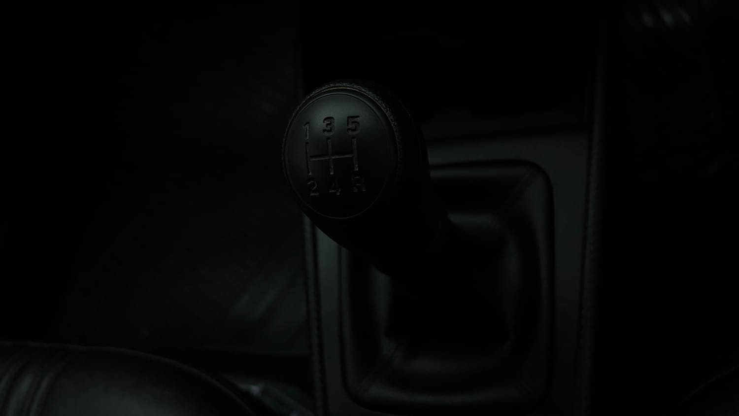 Used 2025 Maruti Suzuki Baleno Sigma MT Petrol Manual interior GEAR  KNOB VIEW