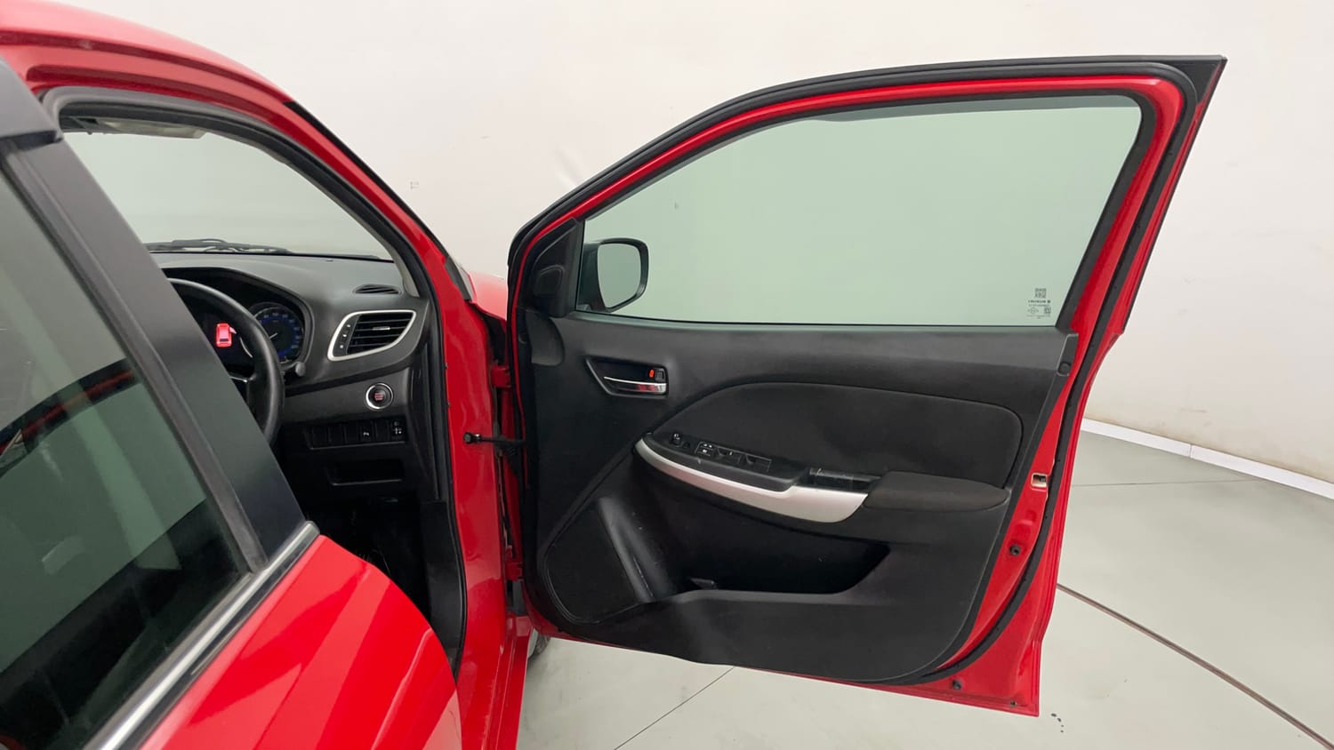 Used 2017 Maruti Suzuki Baleno Zeta 1.2 Petrol Manual interior RIGHT FRONT DOOR OPEN VIEW