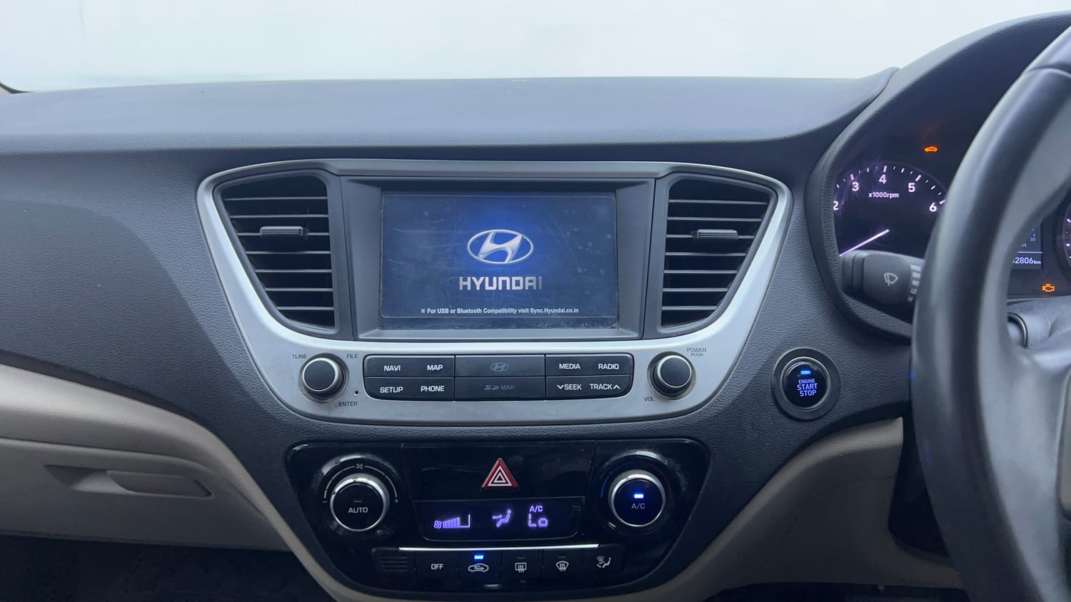 Used 2019 Hyundai Verna SX Plus 1.6 VTVT AT Petrol Automatic interior MUSIC SYSTEM & AC CONTROL VIEW