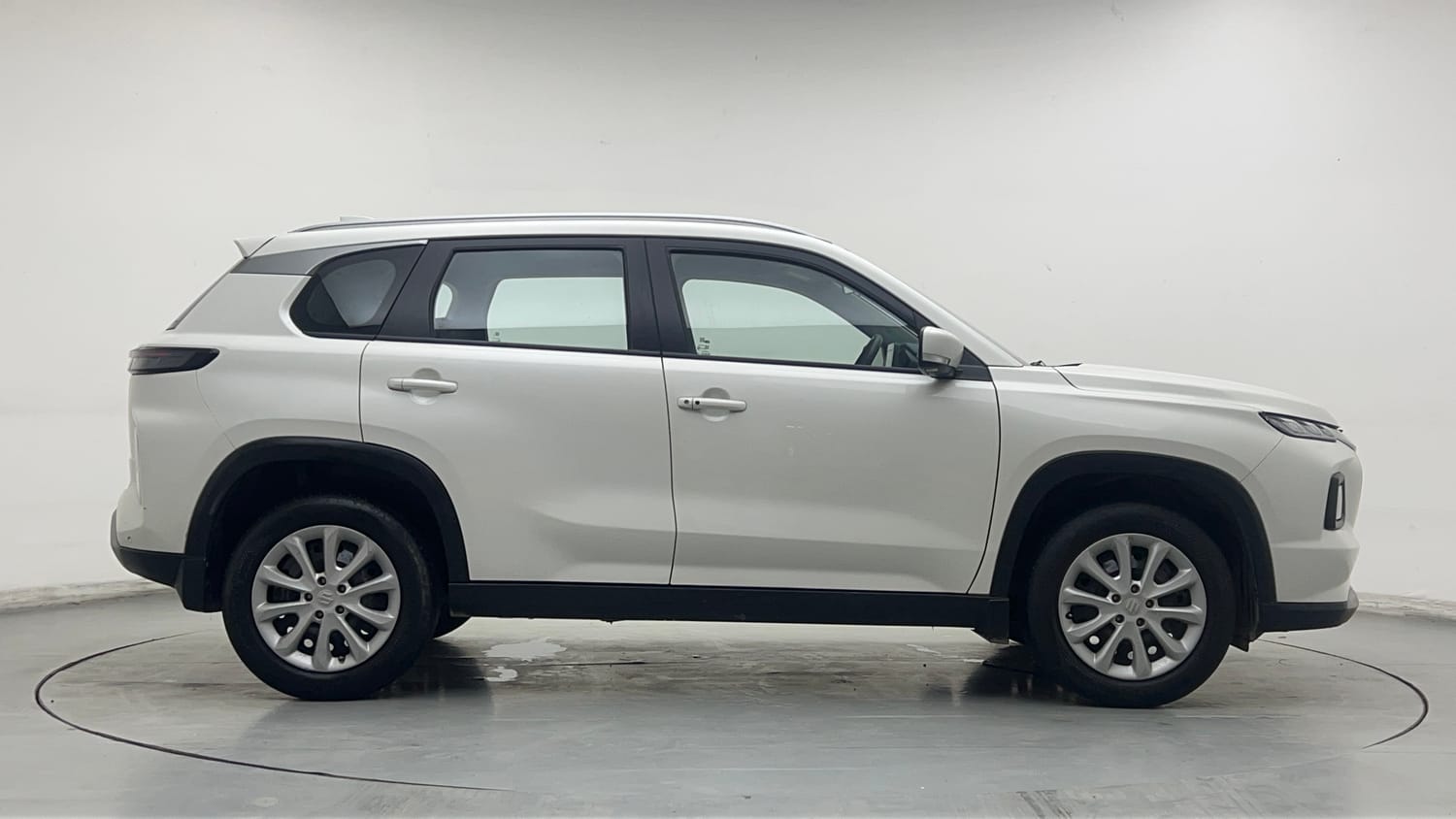 Used 2025 Maruti Suzuki Grand Vitara Delta CNG Cng Manual exterior RIGHT SIDE VIEW