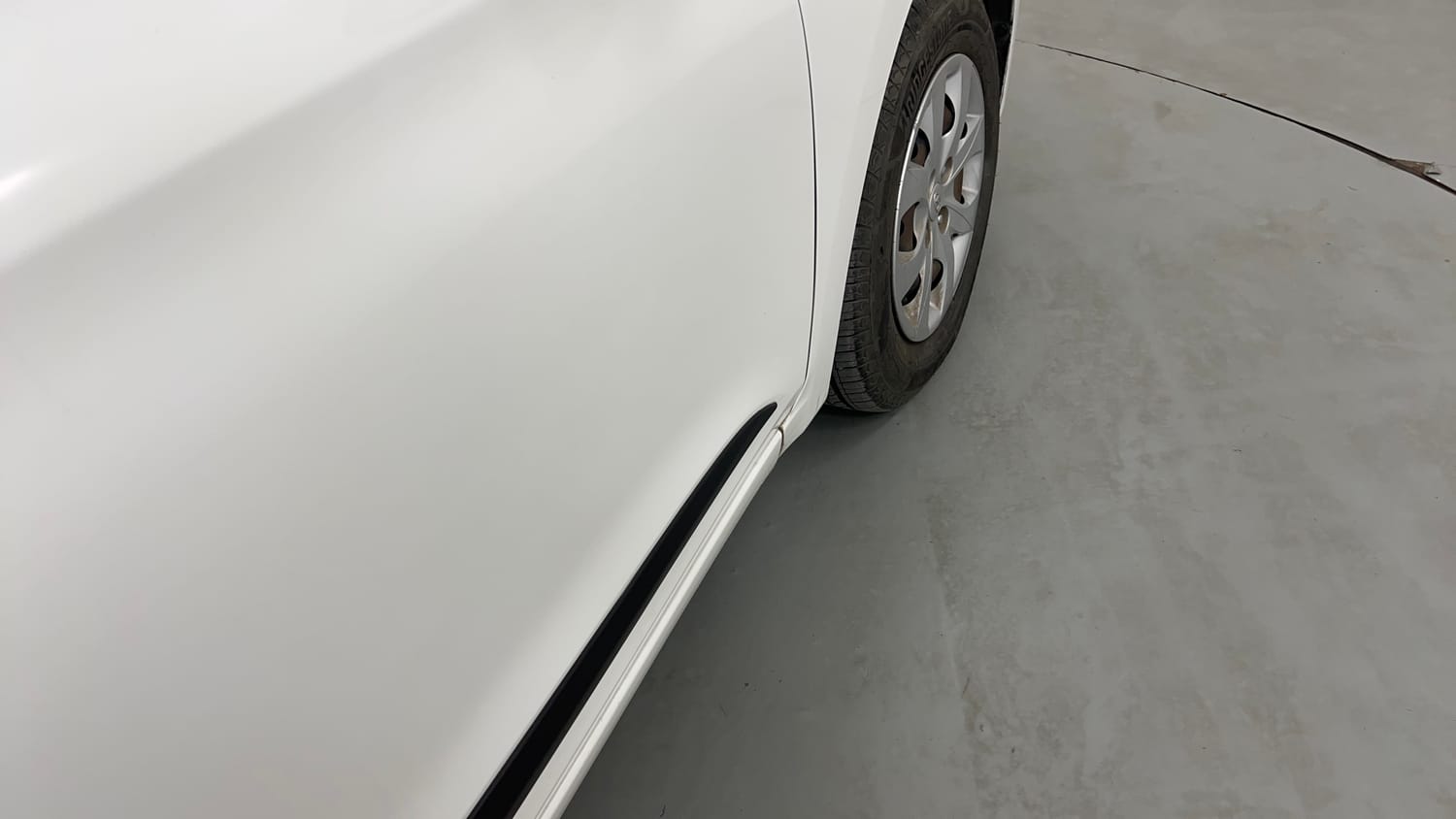 Used 2016 Hyundai Elite i20 Sportz 1.2 Petrol Manual dents MINOR SCRATCH