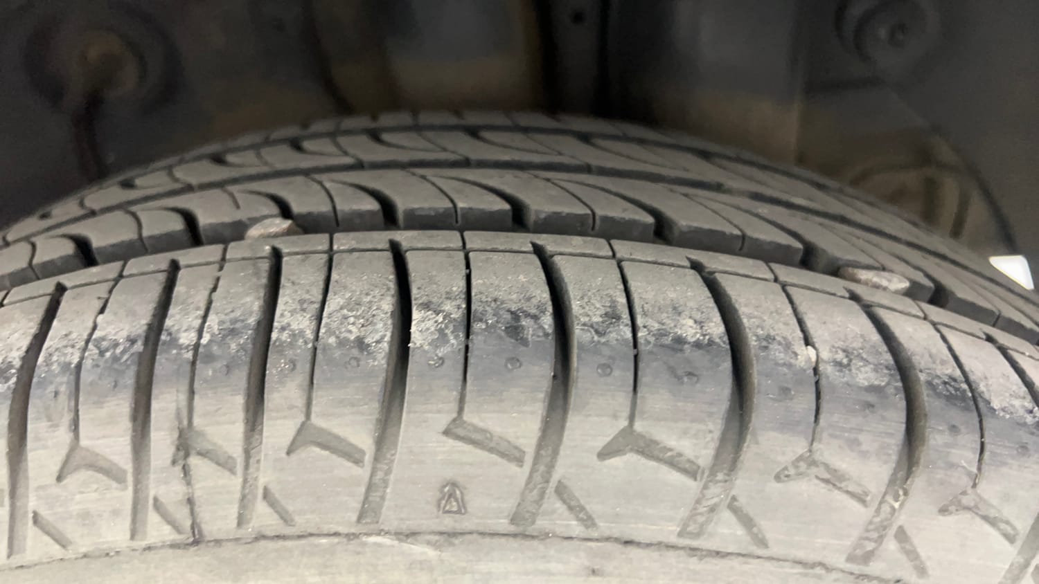Used 2016 Hyundai Elite i20 Sportz 1.2 Petrol Manual tyres LEFT REAR TYRE TREAD VIEW