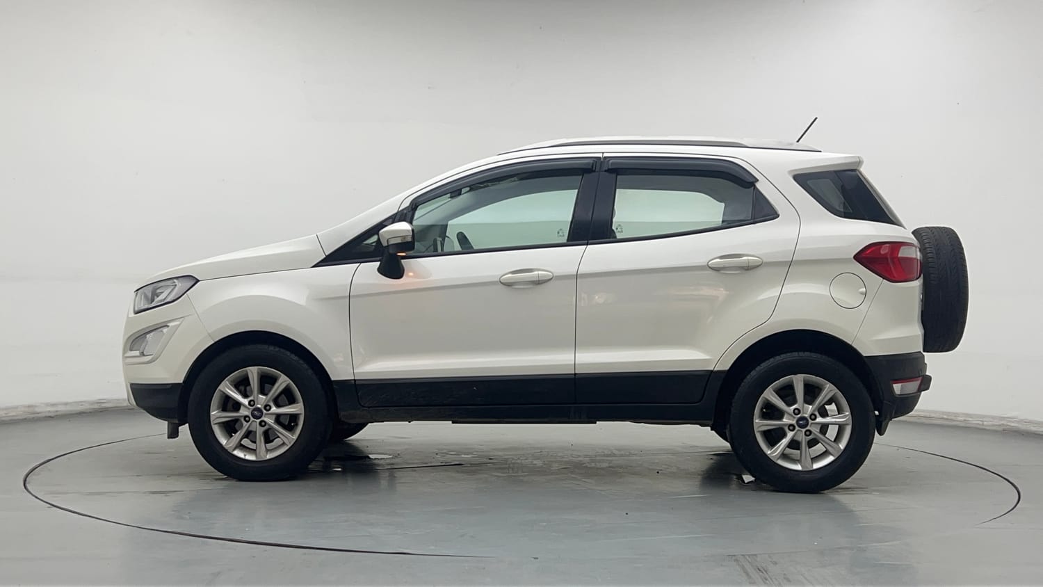Used 2018 Ford EcoSport Titanium 1.5L TDCi Diesel Manual exterior LEFT SIDE VIEW