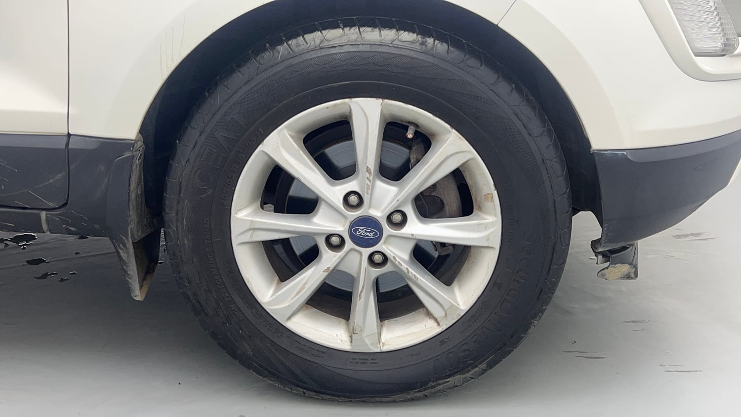 Used 2018 Ford EcoSport Titanium 1.5L TDCi Diesel Manual tyres RIGHT FRONT TYRE RIM VIEW