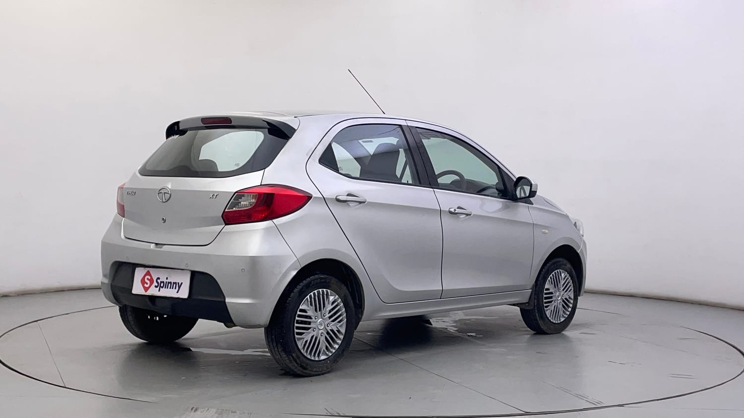 Used 2016 Tata Tiago Revotron XT Petrol Manual exterior RIGHT REAR CORNER VIEW