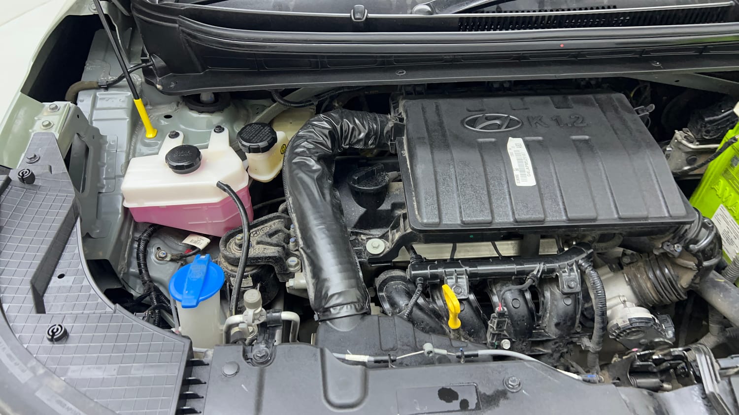 Used 2023 Hyundai Exter SX (O) Connect 1.2 AMT Petrol Automatic engine ENGINE RIGHT SIDE VIEW