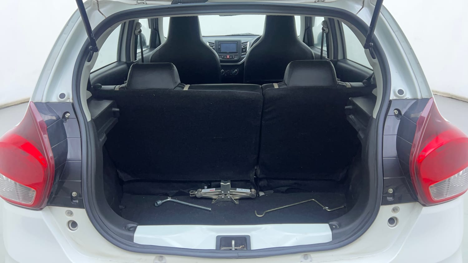 Used 2023 Maruti Suzuki Celerio VXi Petrol Manual interior DICKY INSIDE VIEW